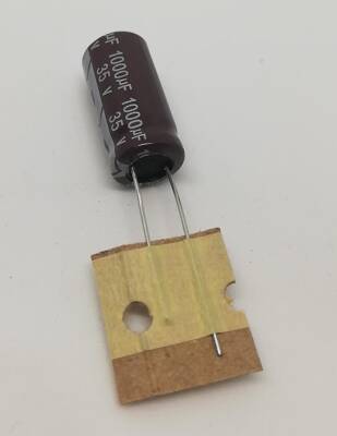  1000uf 35V Elektrolitik Kondansatör 105C 10X20 - 1