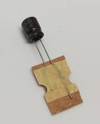 100uF 35V Elektrolitik Kondansatör105C 6X8 - 1